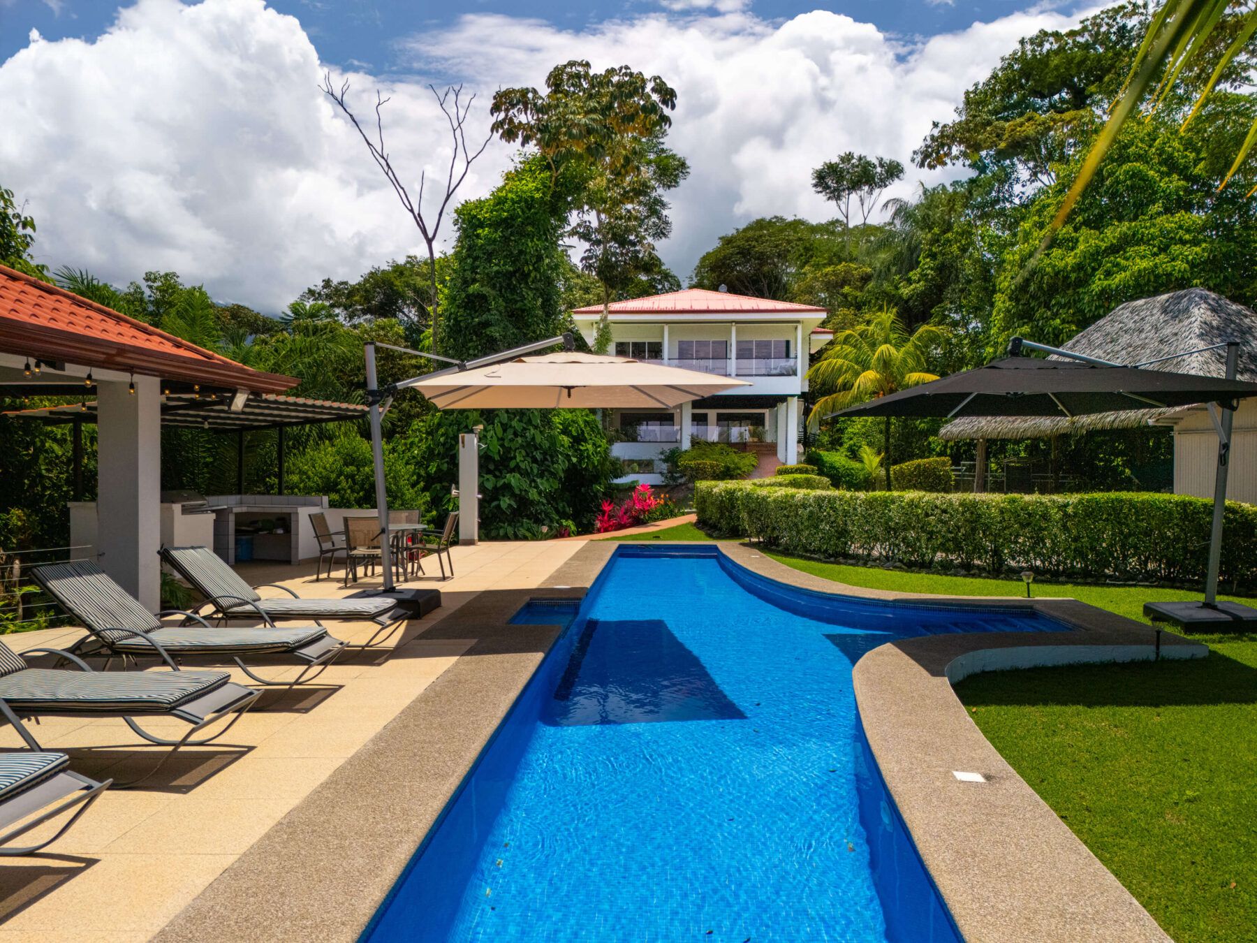 Private-Large Pool-Ocean Views-Sleep 10-Luxury Main Image