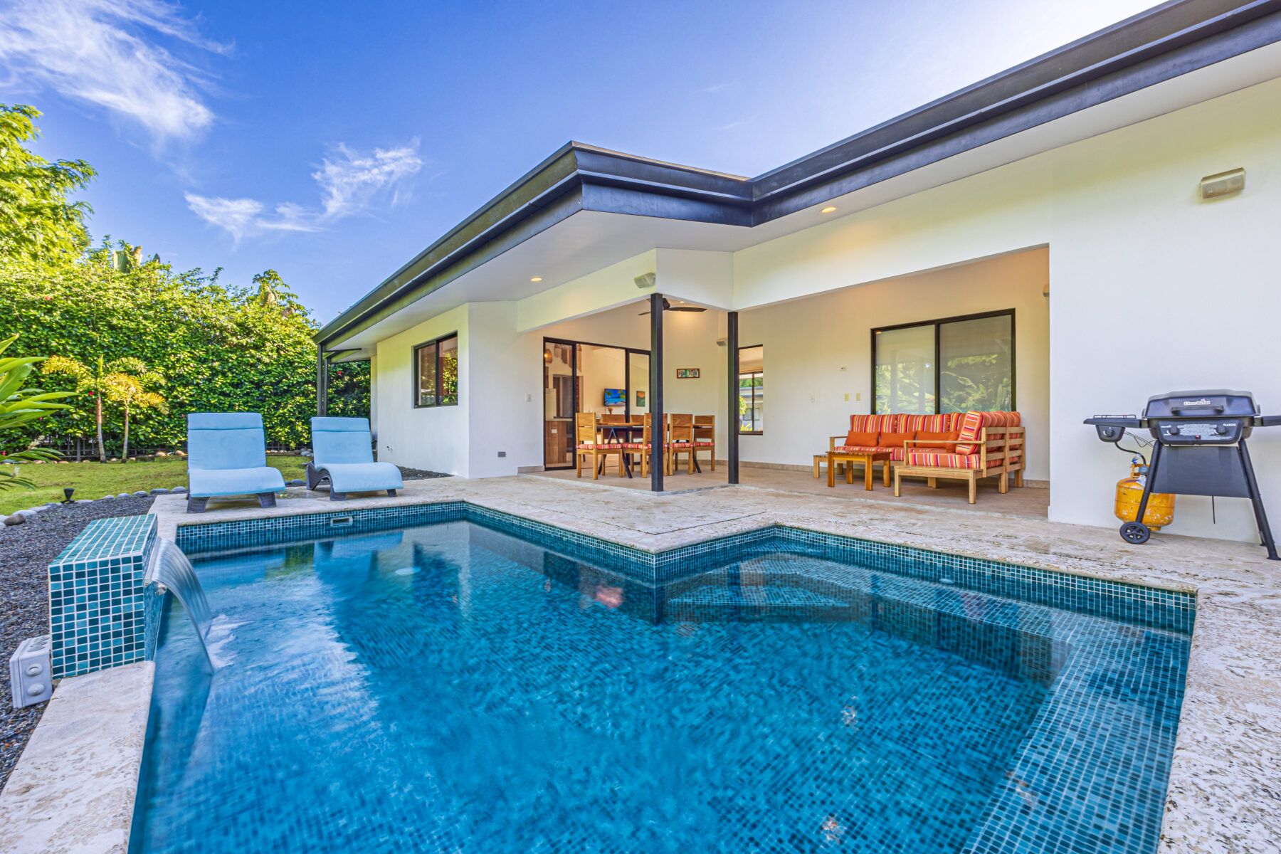 Casita Quetzal Uvita Main Image