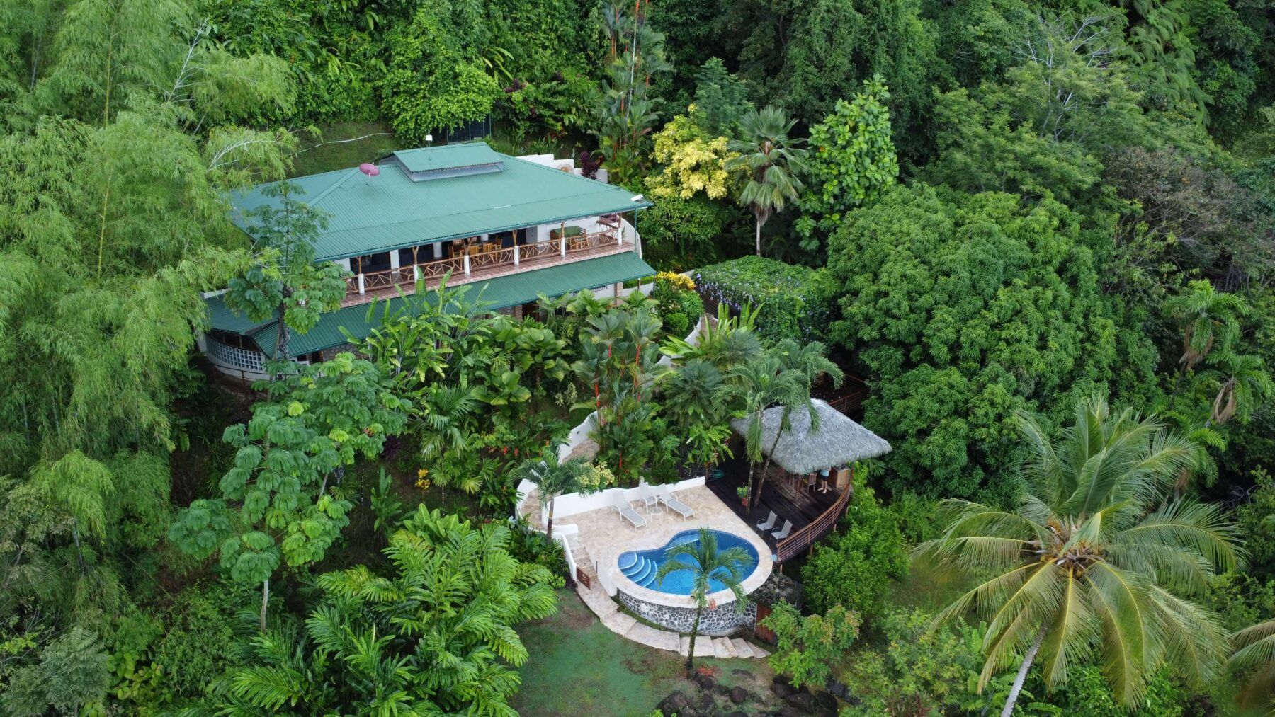 Privacy-Waterfall-Pool-Sleeps 8-Near beach Main Image