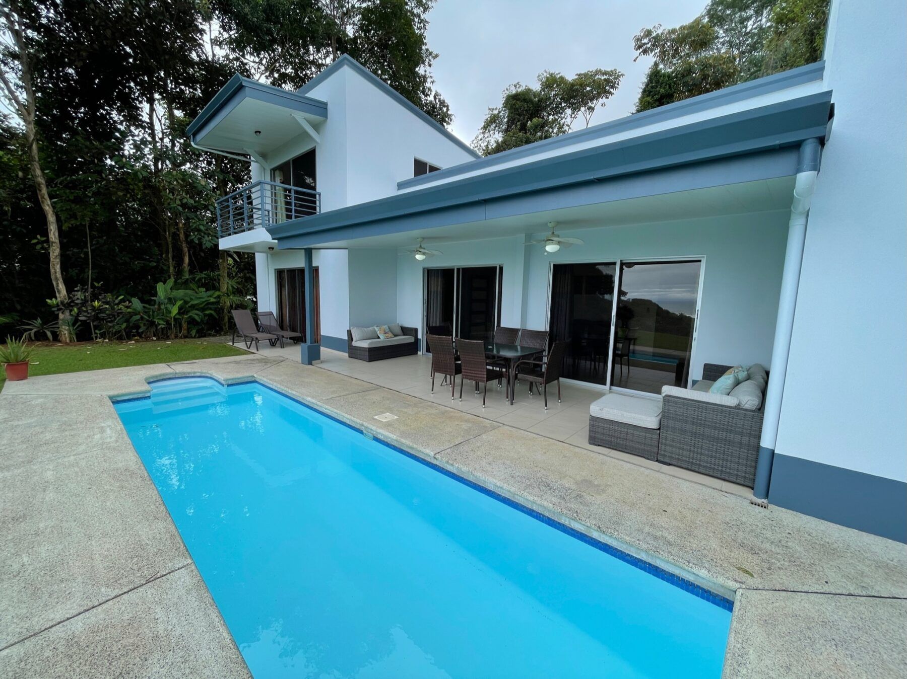 Casa Palm Breeze Main Image
