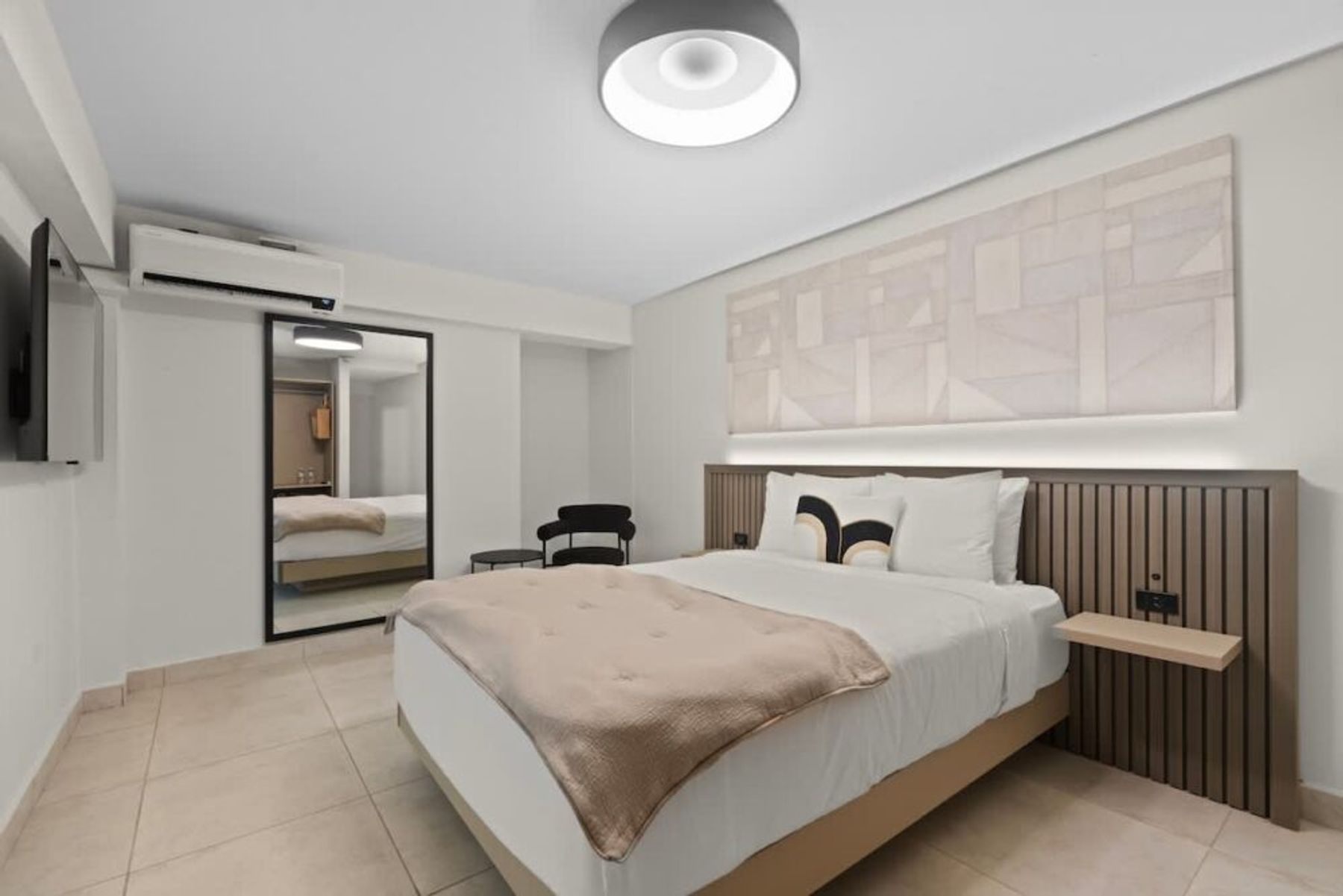 The Weekender | Deluxe Room Main Image