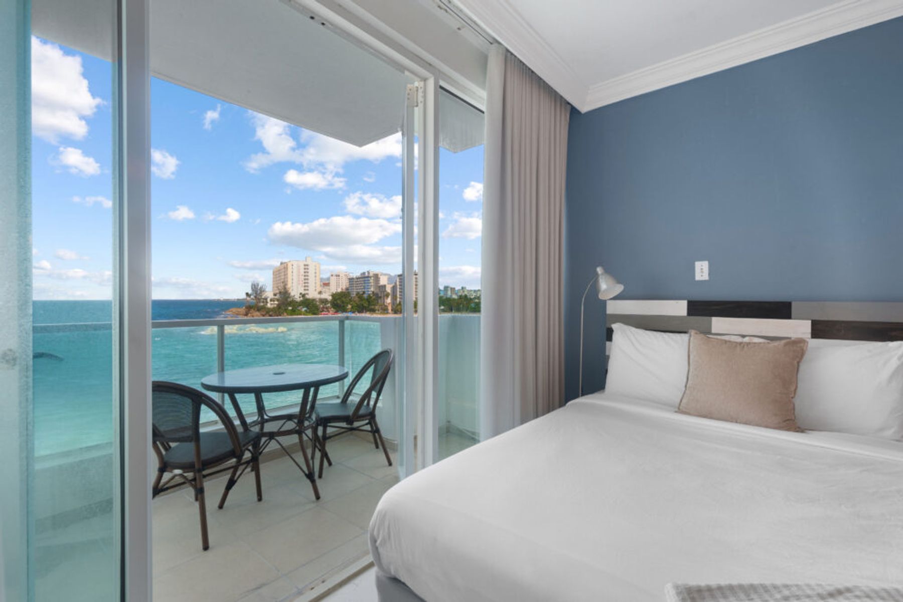 San Juan | Oceanfront Stay Main Image