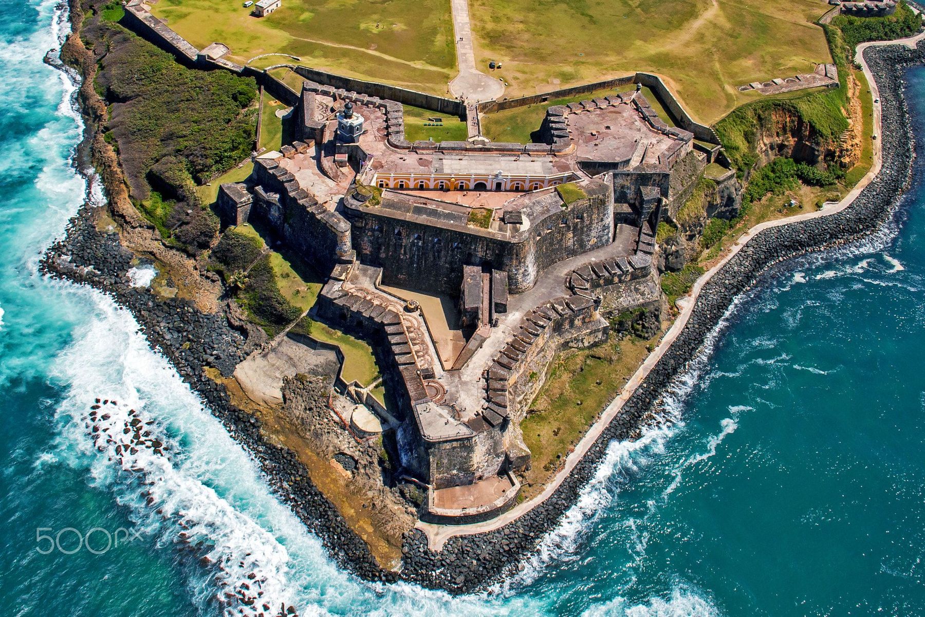 The Main Attractions in Puerto Rico: El Morro & El Yunque
