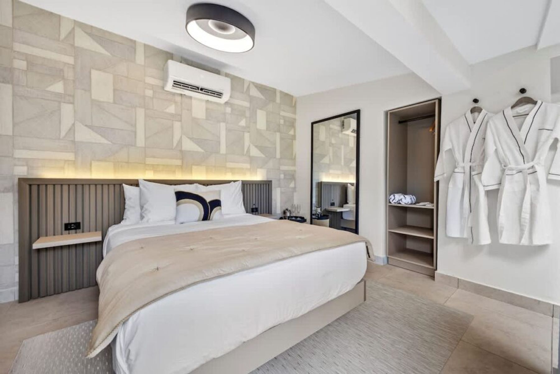 The Weekender | Casona Main Image