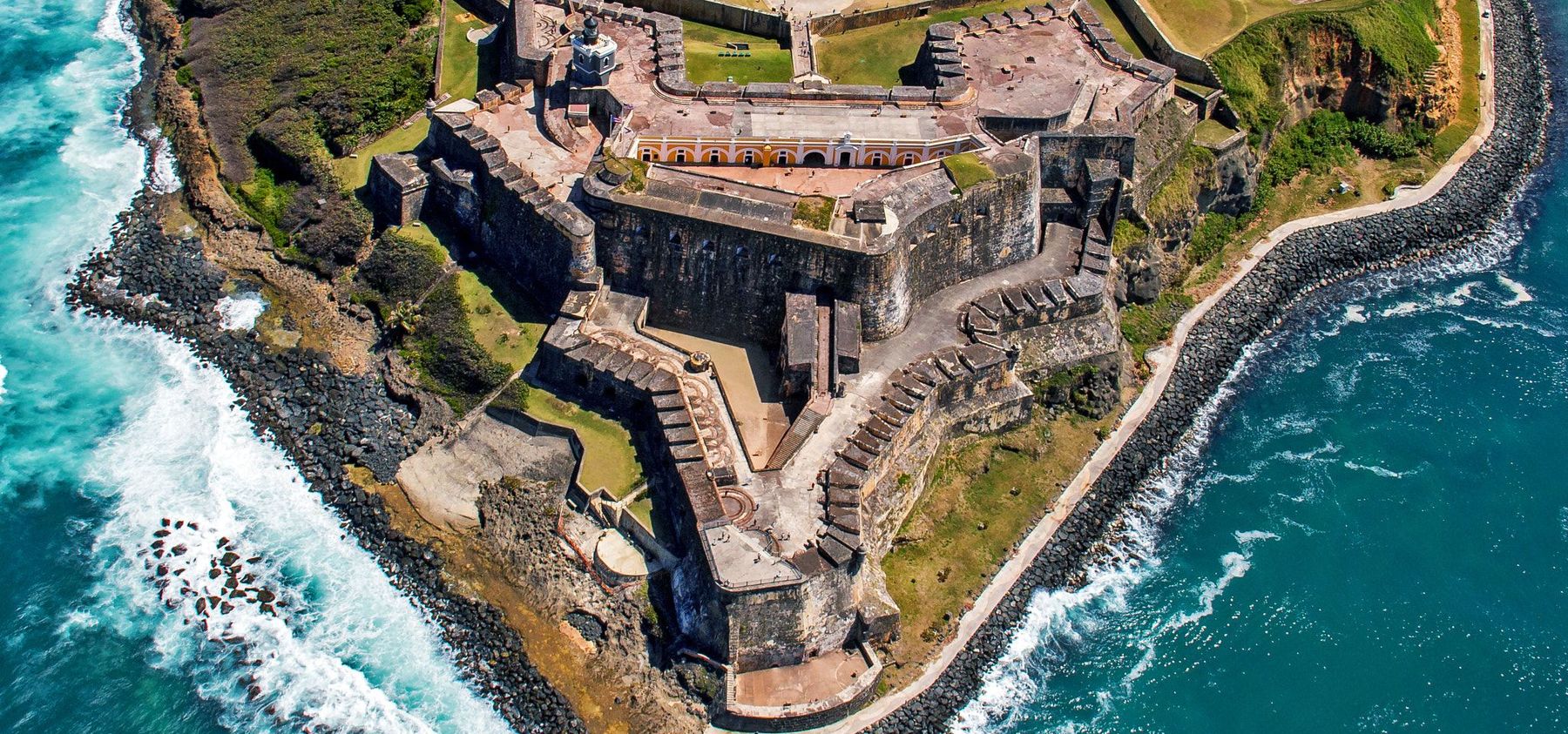 Main Attractions in Puerto Rico: El Morro & El Yunque