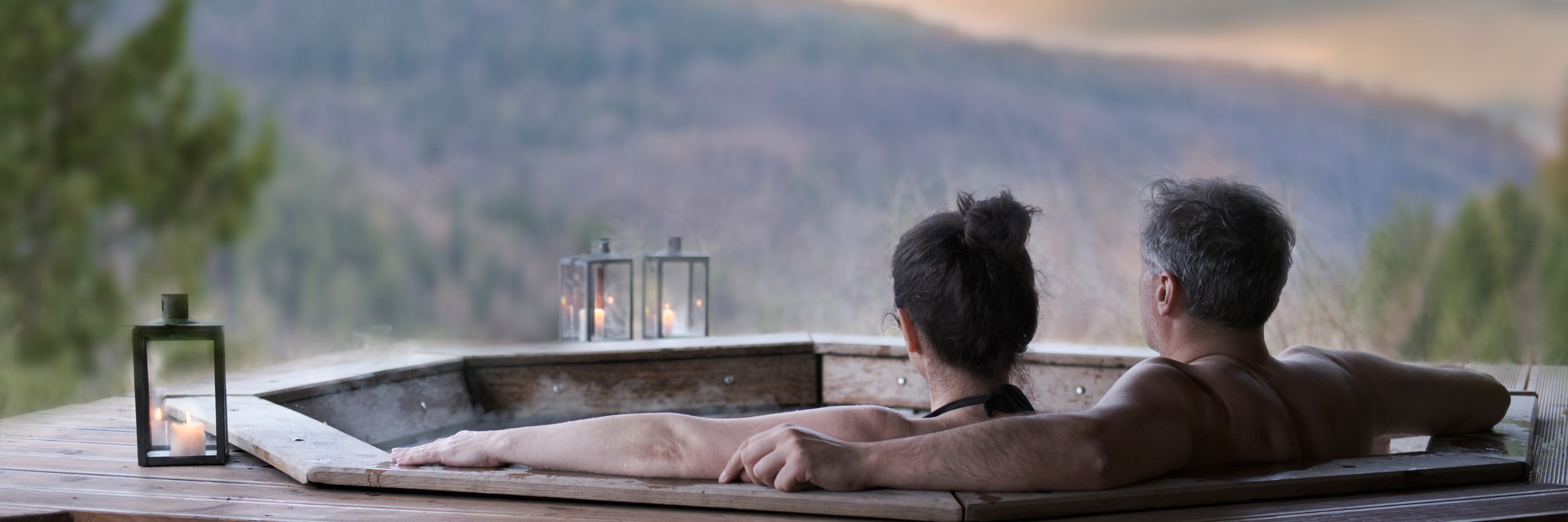 Colorado mountain hot tub couples retreat