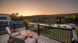 Blue Heron Cove: Lakefront Getaway w/ Hot Tub Main Image