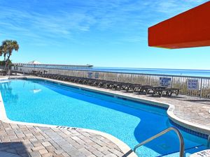 Beachside Pool
