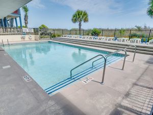 Beautiful Oceanfront Pool