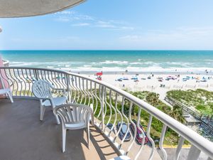 Large Balcony with Direct Oceanfront Views!