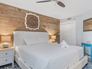 Main Bedroom, Beautifully Decorated!