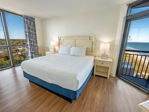 Beautiful Bedroom with Amazing Views