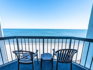 Amazing Direct Oceanfront View!
