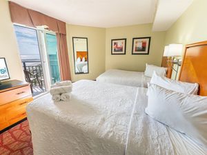 Beautiful Bedroom with Amazing Views ☀️