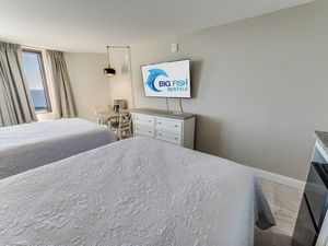 Beautiful Bedroom with Amazing Views ☀️