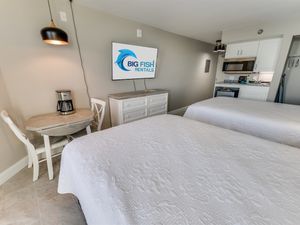 Beautiful Bedroom with Amazing Views ☀️