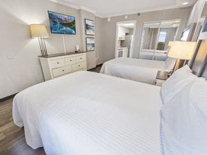 Amazing Bedroom, Beautifully Decorated