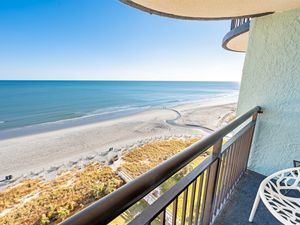 - Breathtaking oceanfront views right from your private balcony - Sip your morning coffee while listening to the waves & feeling the fresh sea breeze - Direct beach access, whether you want to sunbathe or dive into the water, it's all at your doorste