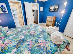 Amazing Bedroom, Beautifully Decorated