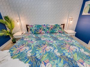 Amazing Bedroom, Beautifully Decorated