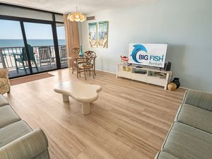 Cozy & Elegant Living Room with Panoramic Ocean Views ☀️