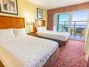 Room with Stunning Views☀️