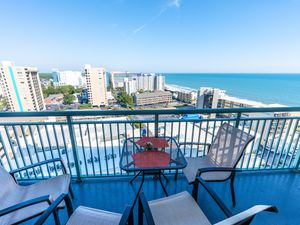 Large Balcony, Great Views!