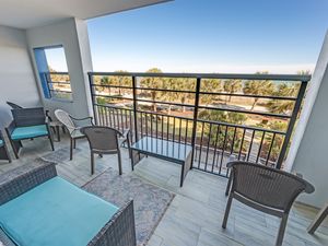 Balcony with Amazing Views