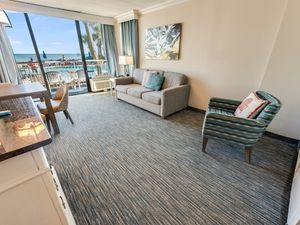 Large Living Area with Amazing Views