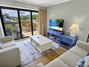 Large Living Room, Beautifully Decorated