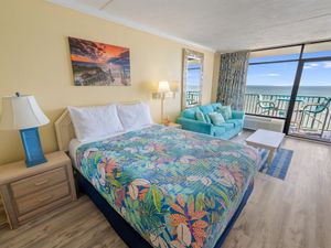 Amazing Bedroom,  with Stunning Views☀️