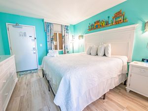 Stunning Bedroom Beautifully Decorated ✨