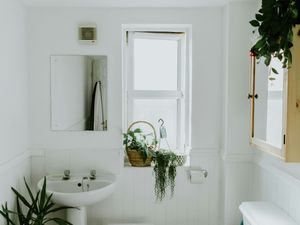 Modern bathroom
