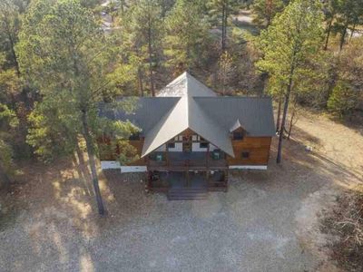 Overflow and boat parking available at the property. (no travel trailers/RVs)
