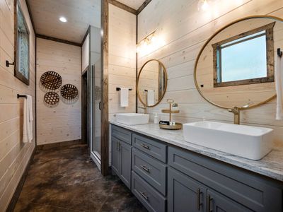 Double vanity in the private bathroom