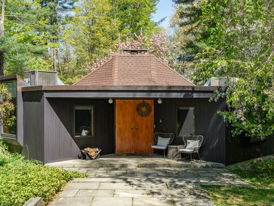 Welcome to Mid-Century Seclusion, an exceptionally curated escape.