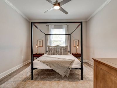 Super comfortable Master Queen bedroom with En Suite Bathroom