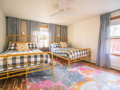 Guest room with two Full sized beds.