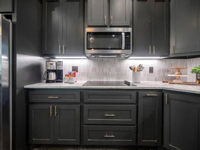 Fully equipped kitchen.