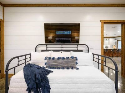 Daybed in King Suite 2!