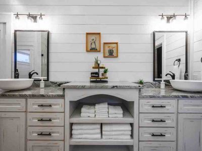 A double vanity for added convenience!