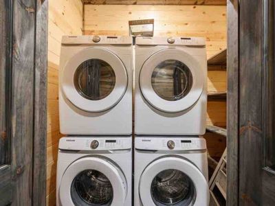 2 washers and 2 dryers for guest use!
