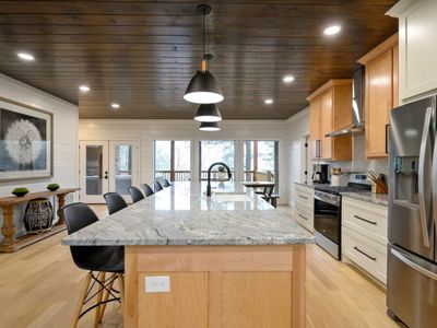 The fully equipped kitchen!