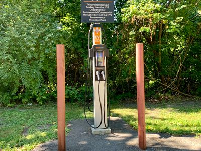 A Level 2 EV charging station with two ports is conveniently located in the municipal parking lot behind the Rosendale Theatre (Main St/Route 213), within walking distance of downtown businesses, hiking trails, and the rail trail.