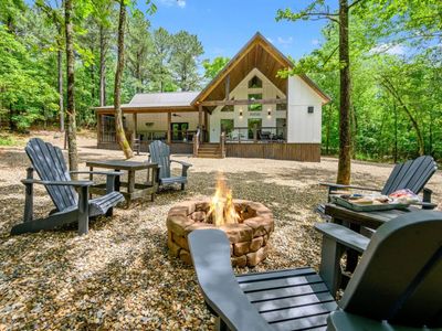 The fire pit with chairs!