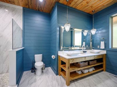 Private bathroom!