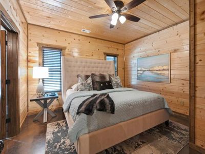 King Bedroom 2.