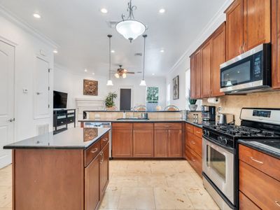 Kitchen with Island