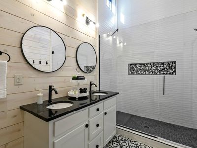 Private bathroom!