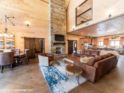 The open floor plan!
